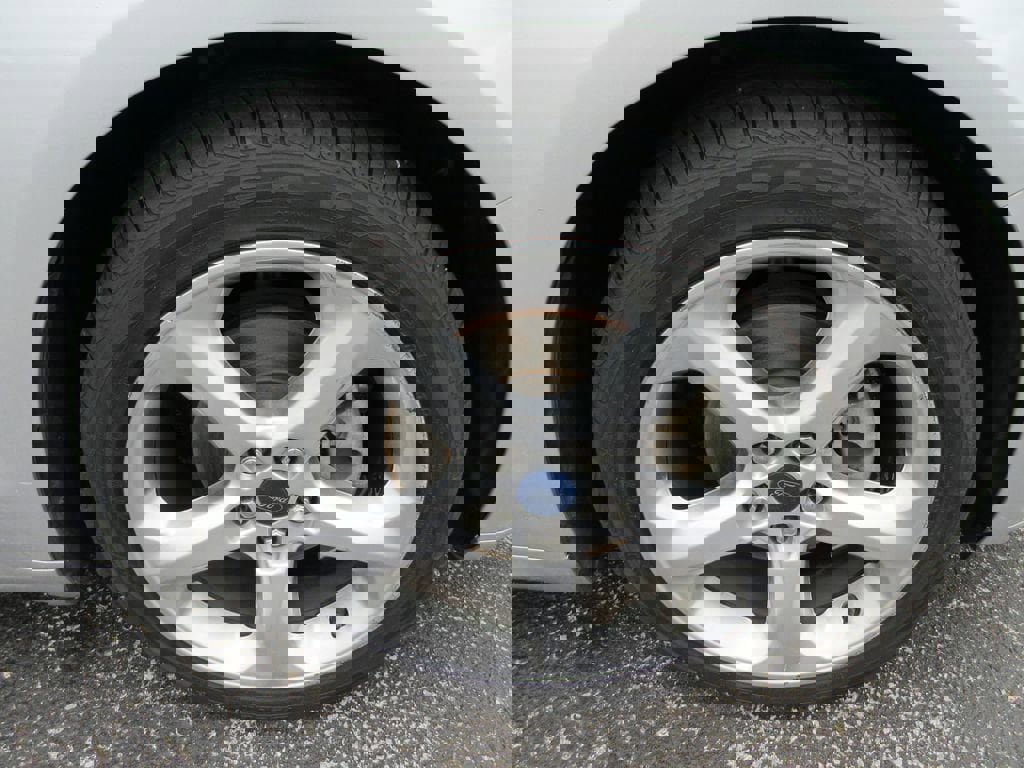 Used 2016 Ford Fusion SE w/ Equipment Group 201A image 9