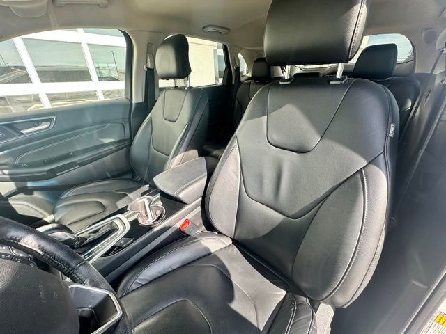 Used 2016 Ford Edge Titanium AWD/4WD image 8
