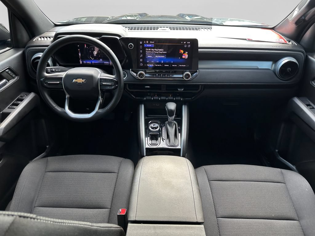 Used 2023 Chevrolet Colorado LT AWD/4WD image 18
