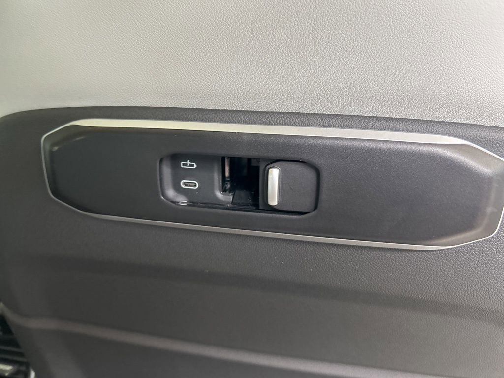 Used 2026 BMW X6 M60i image 36