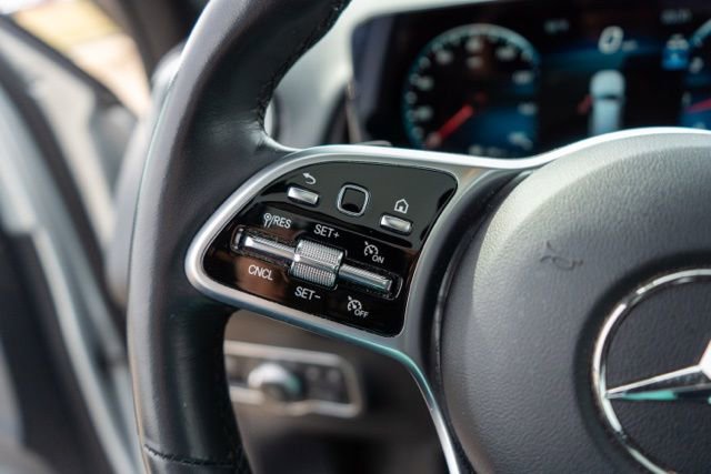 Used 2023 Mercedes-Benz GLB 250 4MATIC image 18