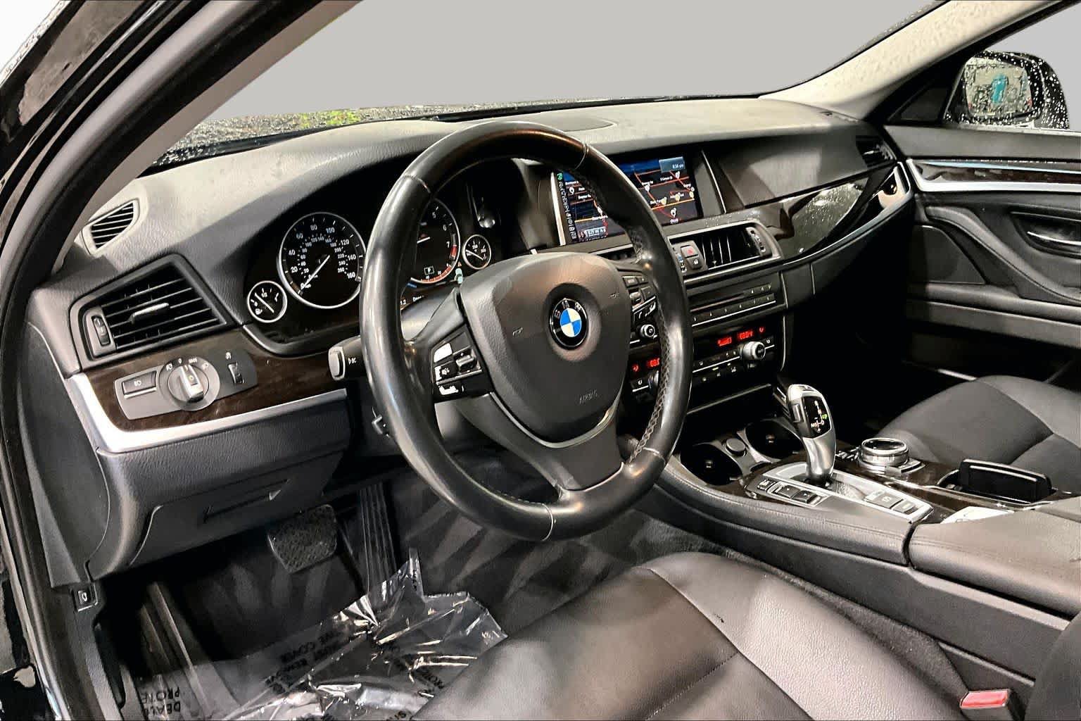 Used 2015 BMW 528i Sedan RWD image 16