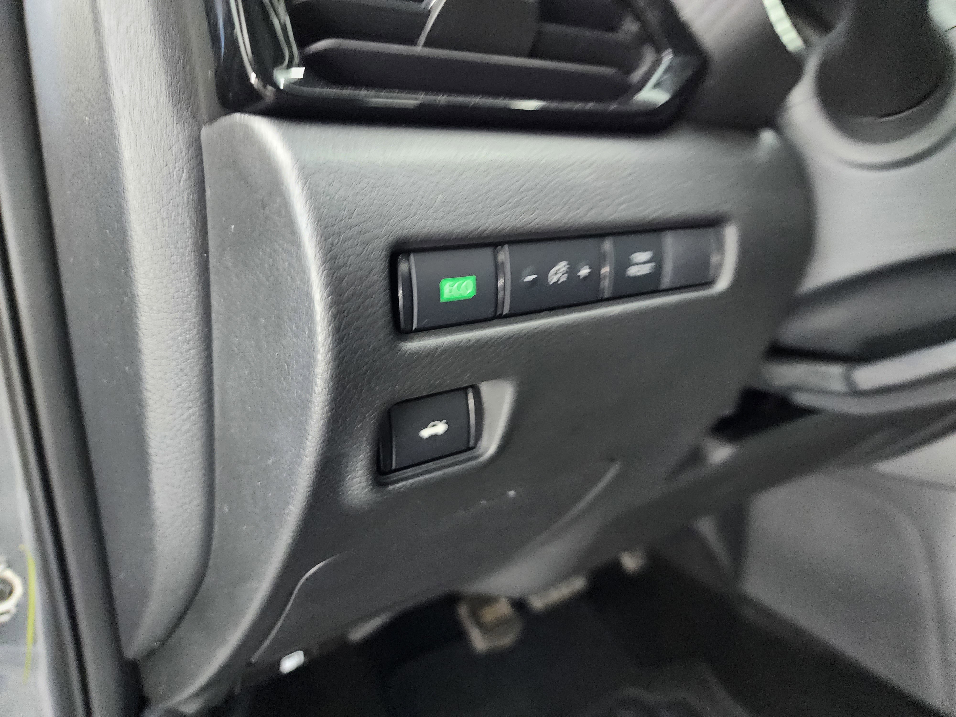 Used 2023 Nissan Sentra SV image 40