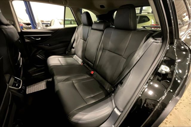 Used 2025 Subaru Outback Limited image 26