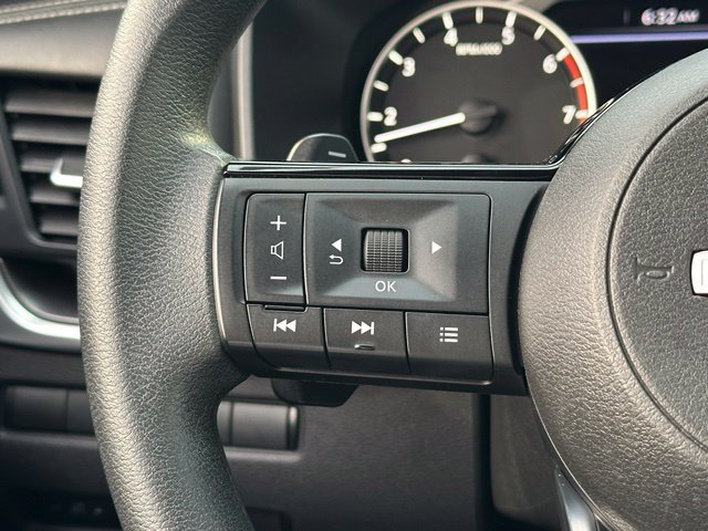 Used 2023 Nissan Rogue SV AWD/4WD image 38