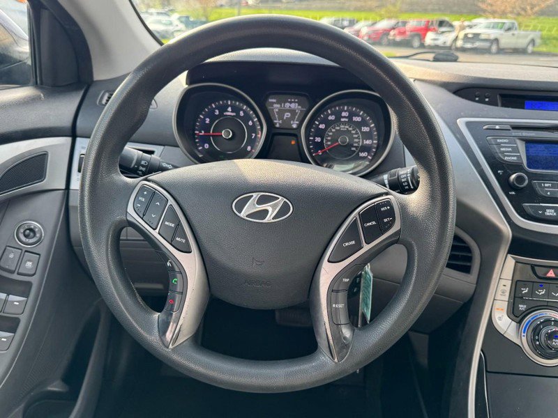 Used 2013 Hyundai Elantra GLS w/ Preferred Pkg image 12