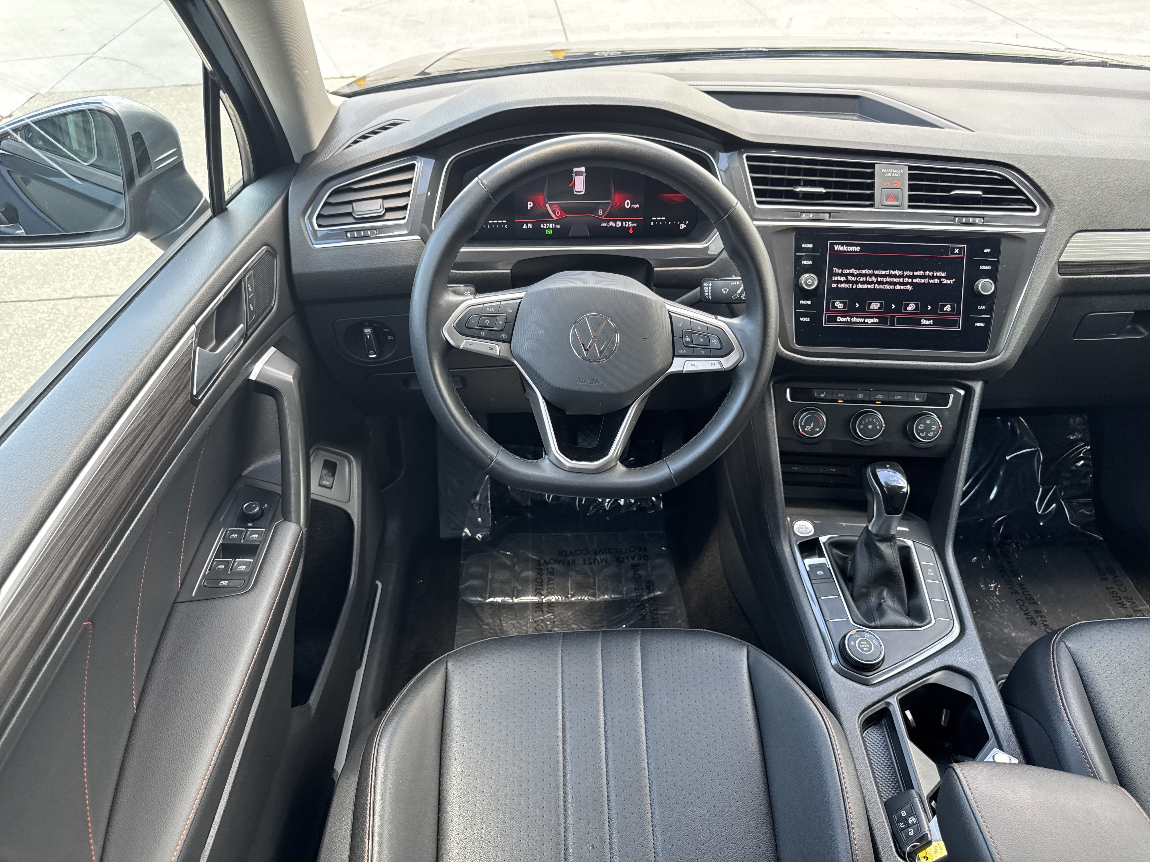Certified 2024 Volkswagen Tiguan Wolfsburg Edition AWD/4WD image 14