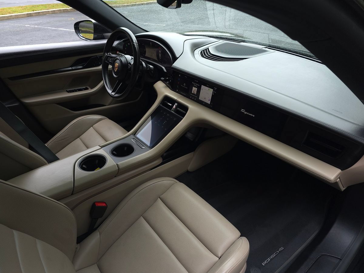 Used 2023 Porsche Taycan w/ Premium Package RWD image 19
