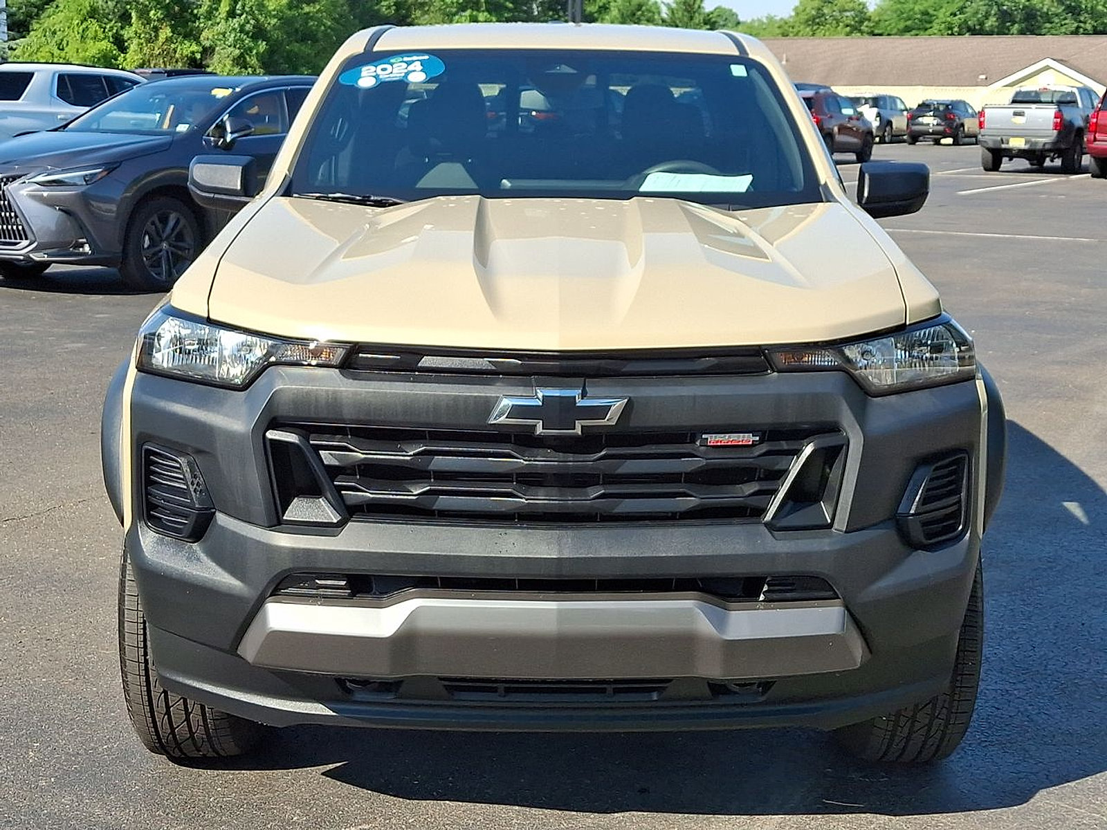 Certified 2024 Chevrolet Colorado Trail Boss w/ Advanced Trailering Package AWD/4WD image 28