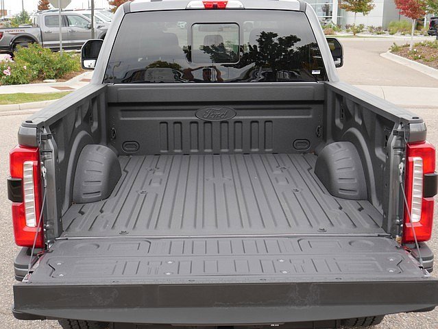 New 2026 Ford F250 XLT w/ XLT Premium Package image 40