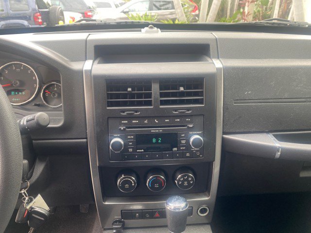 Used 2010 Jeep Liberty Sport w/ Popular Equipment Group image 60