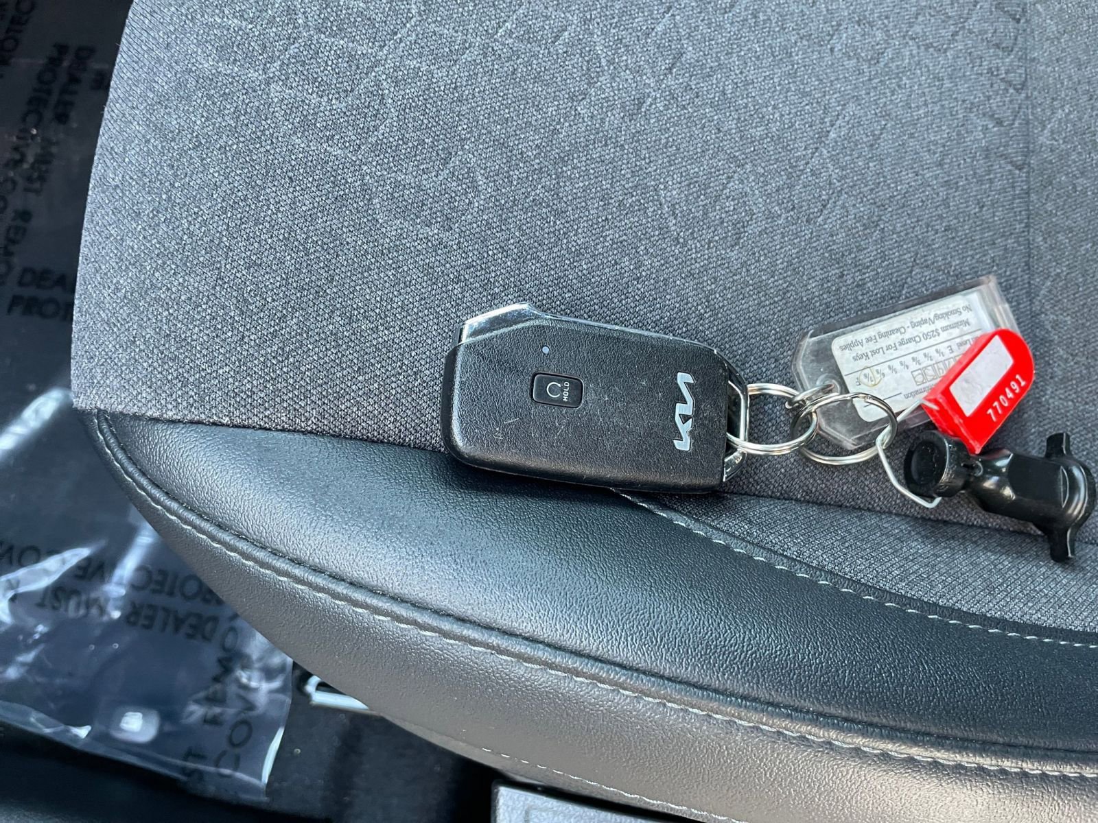 Used 2025 Kia Seltos S FWD image 18