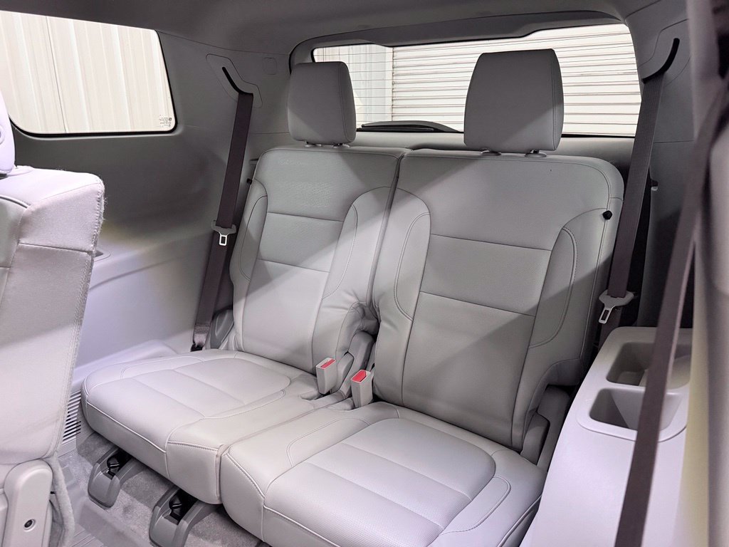 Used 2019 GMC Acadia SLT w/ LPO, Floor Liner Package FWD image 30