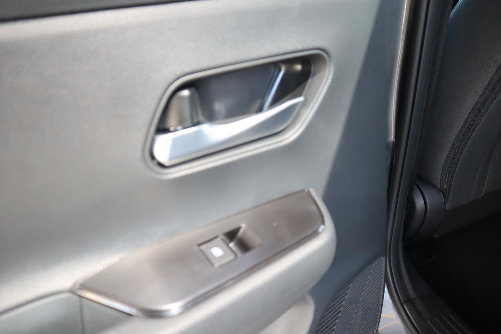 New 2026 Nissan Kicks SV w/ SV Premium Package image 30