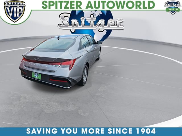 Used 2025 Hyundai Elantra SE FWD image 7