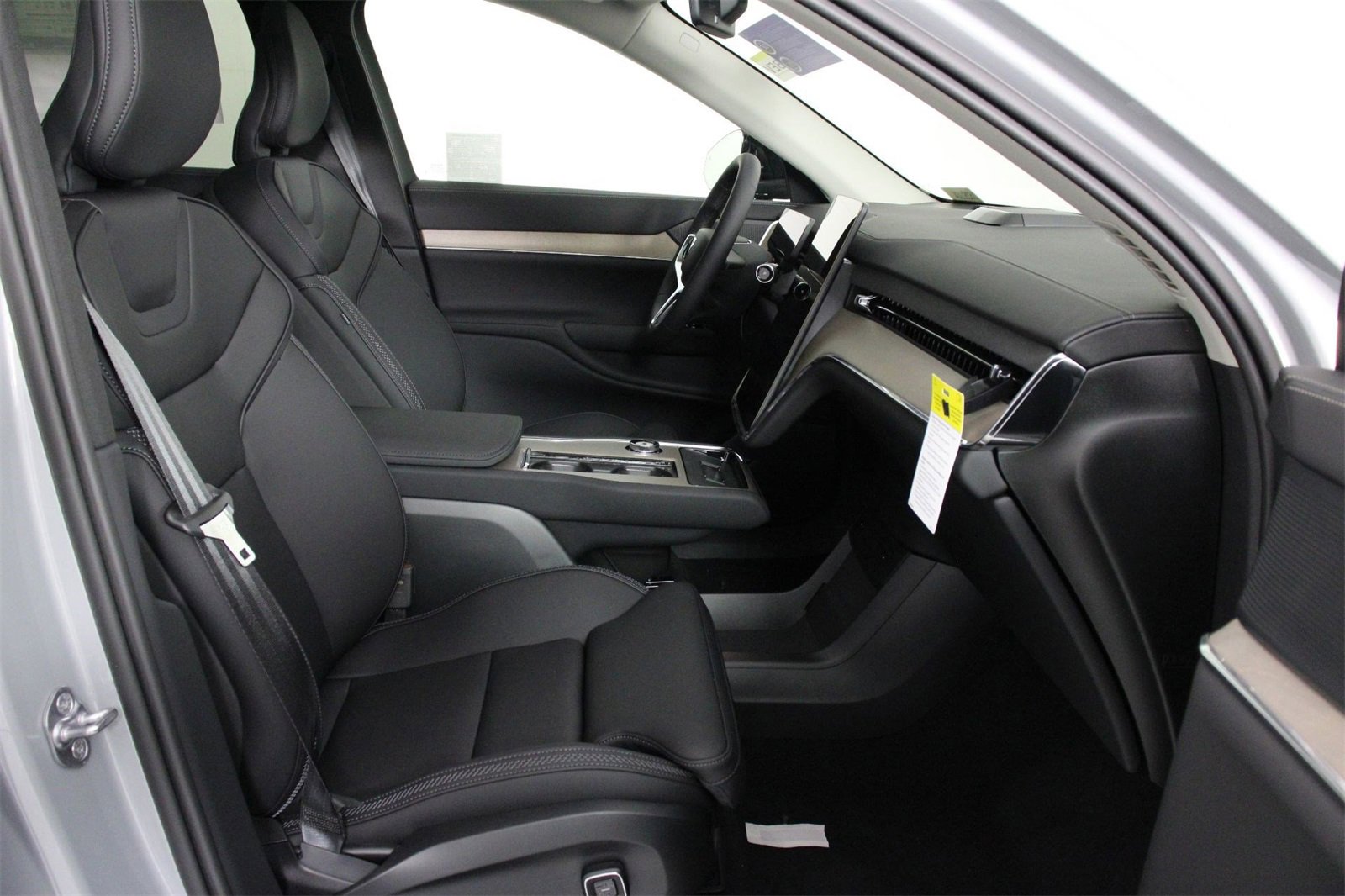 New 2025 Volvo EX90 Plus image 10