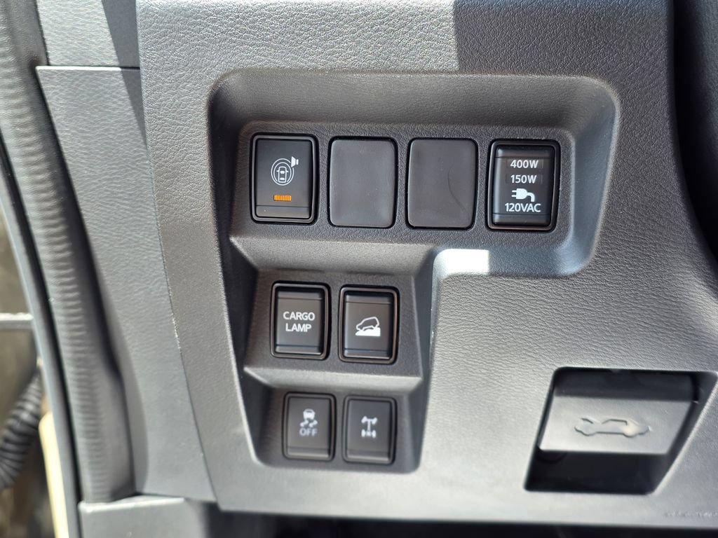 Used 2023 Nissan Frontier PRO-4X w/ Pro-4X Premium Package AWD/4WD image 23