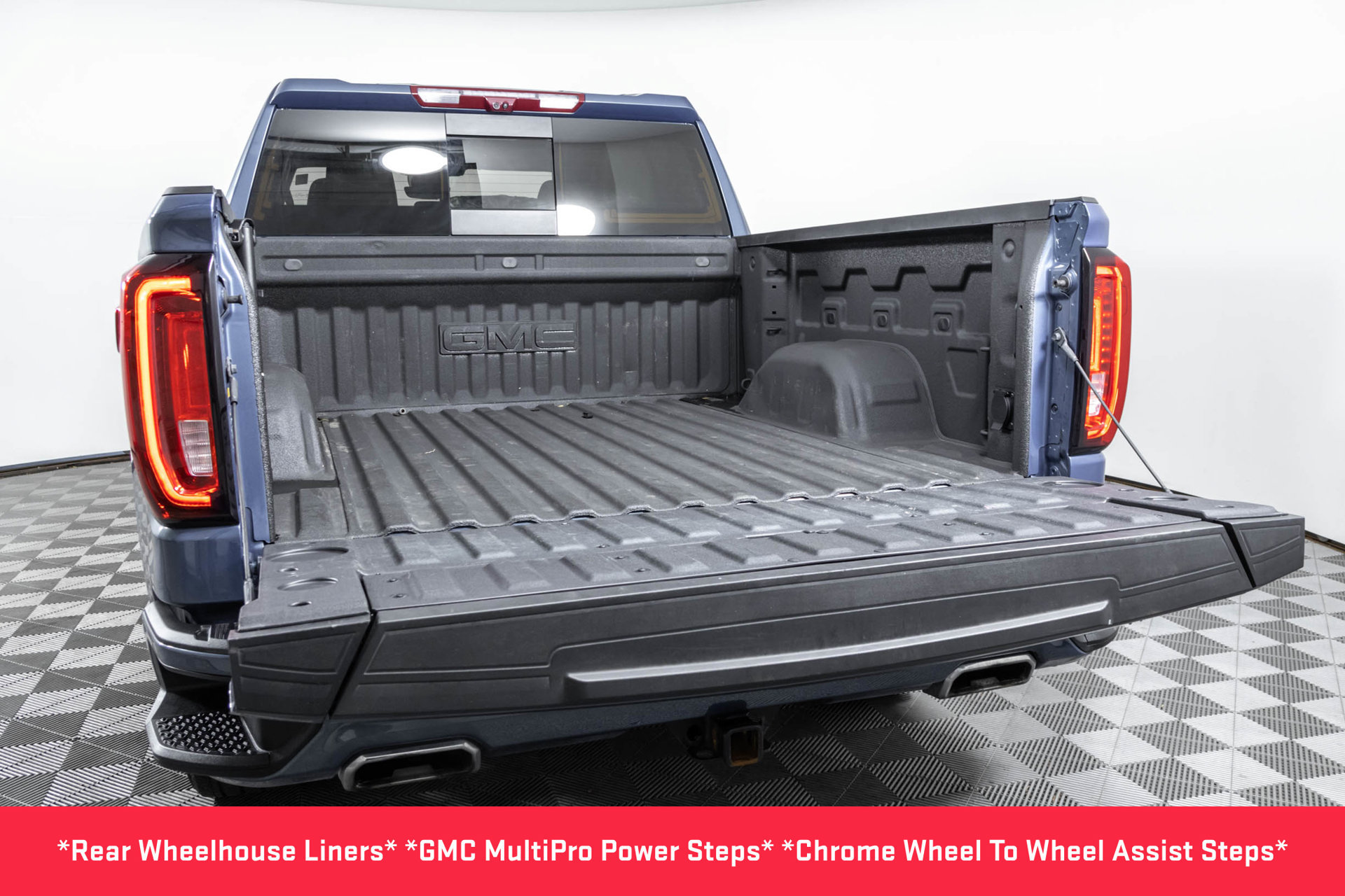 Used 2025 GMC Sierra 1500 Denali w/ Denali Reserve Package AWD/4WD image 21