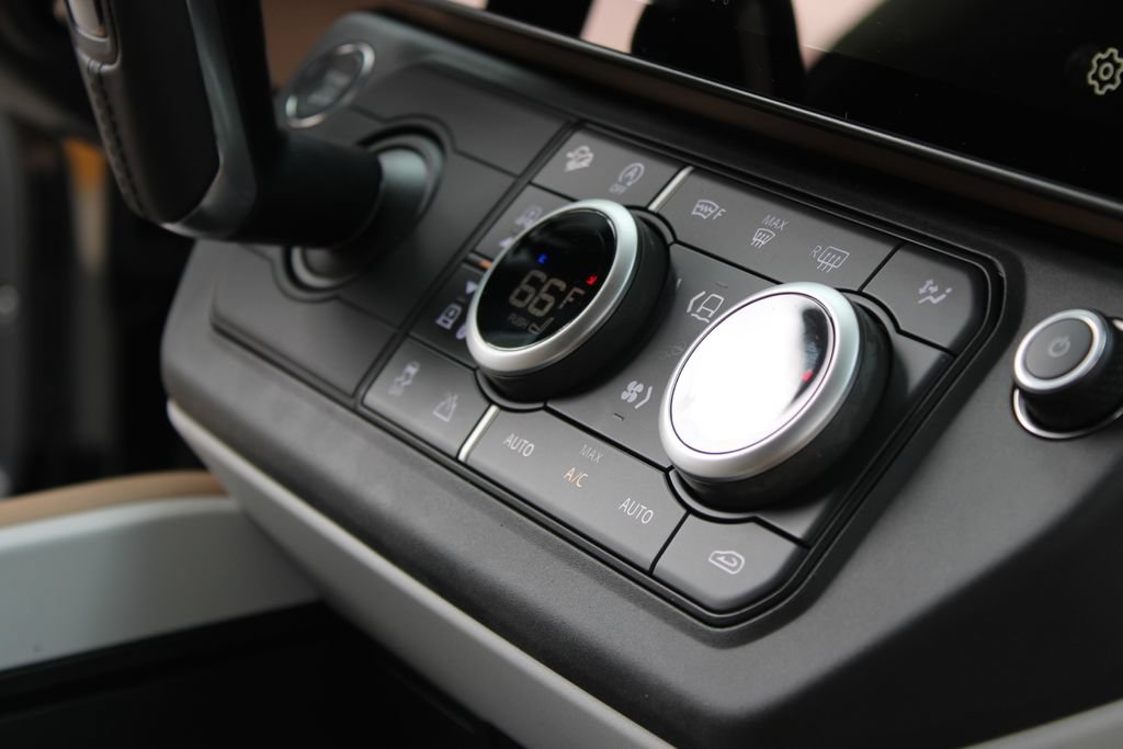 New 2026 Land Rover Defender 110 S AWD/4WD image 8