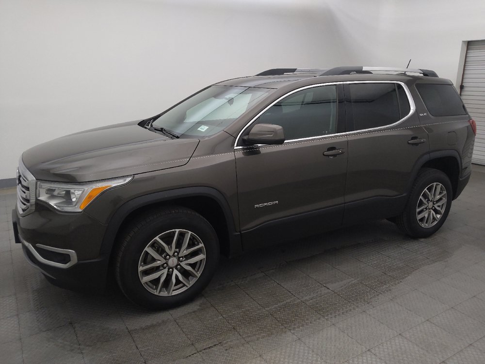 Used 2019 GMC Acadia SLE w/ Driver Alert Package I FWD image 2