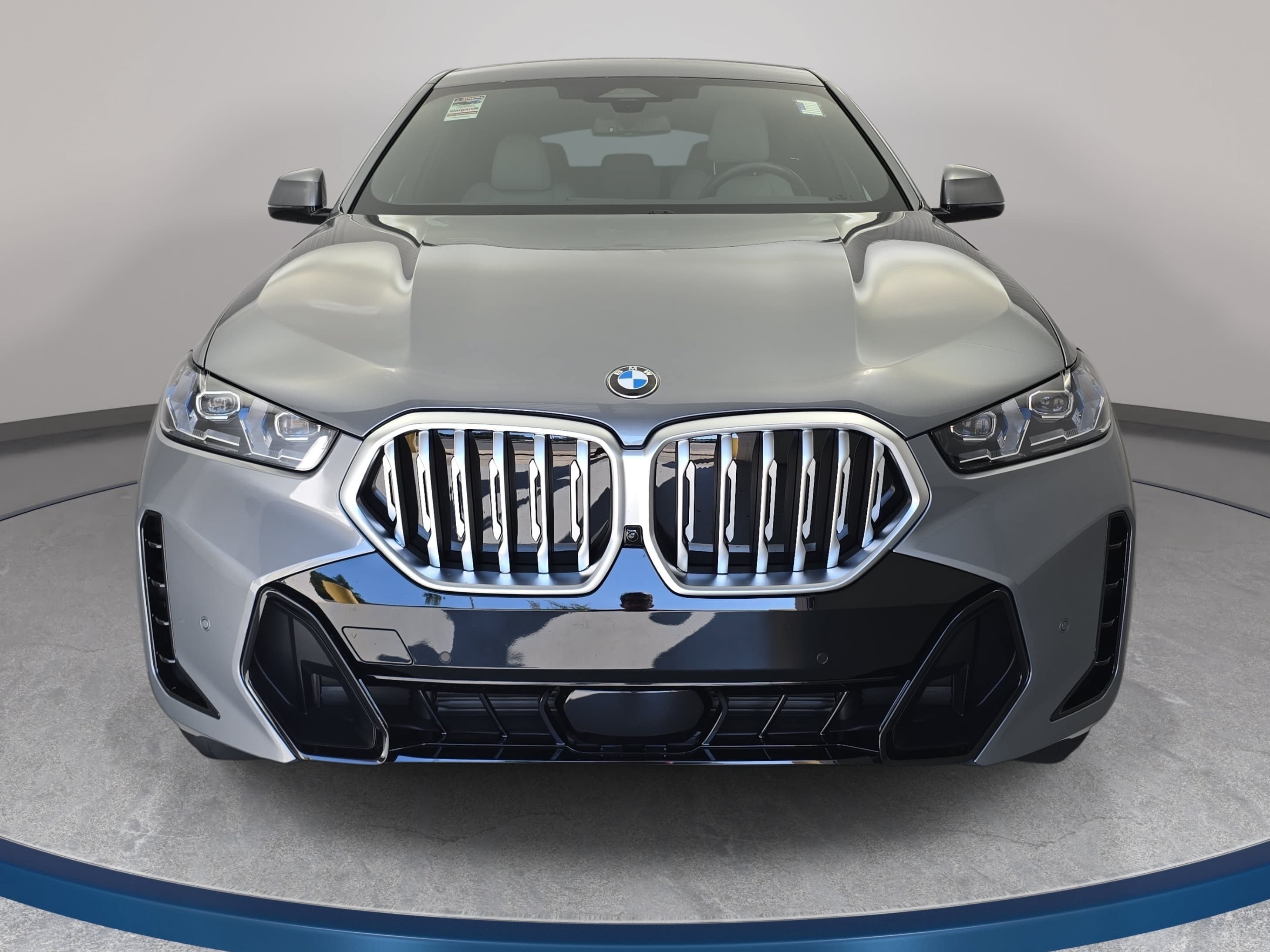 Used 2025 BMW X6 xDrive40i AWD/4WD image 2
