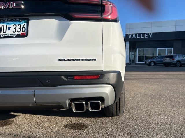 Used 2025 GMC Acadia Elevation image 31