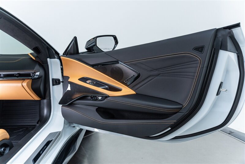 Used 2025 Chevrolet Corvette Z06 w/ Stealth Interior Trim Package RWD image 60