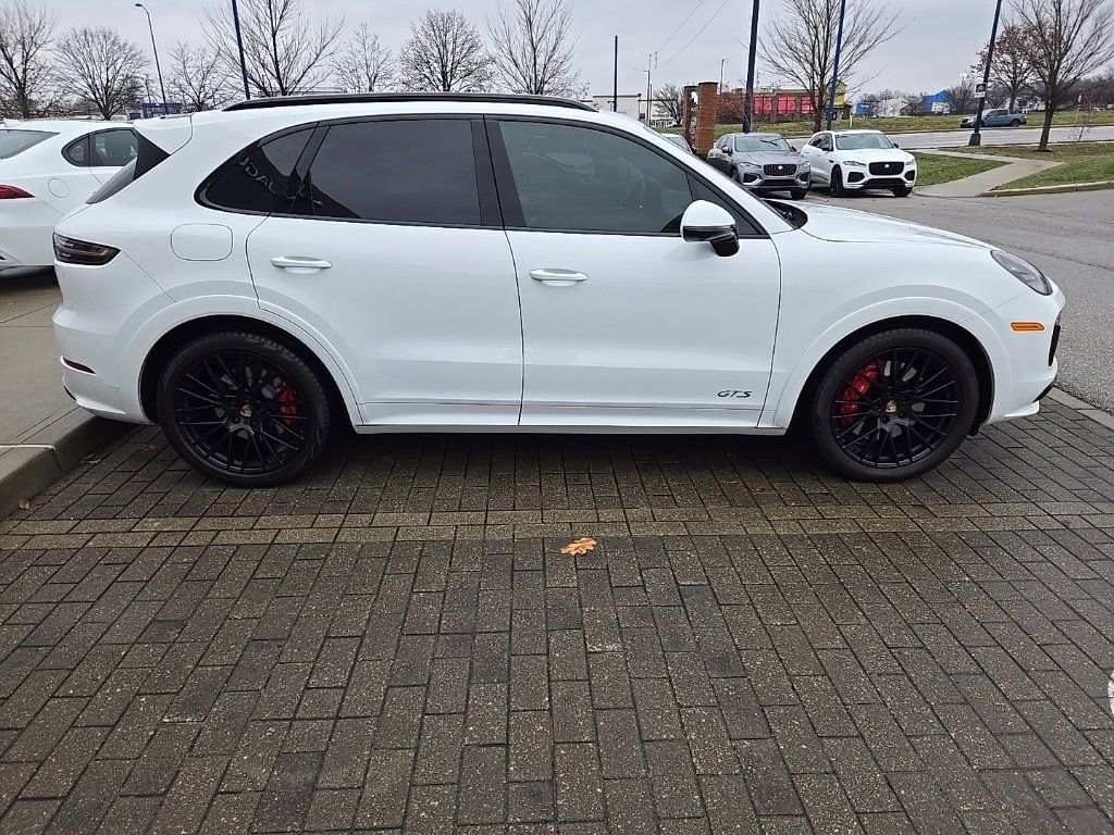 Used 2023 Porsche Cayenne GTS image 4