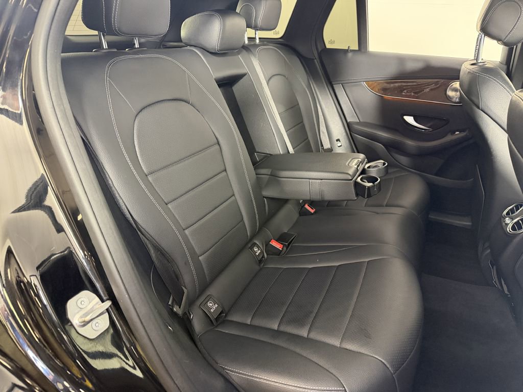 Used 2017 Mercedes-Benz GLC 300 4MATIC image 18