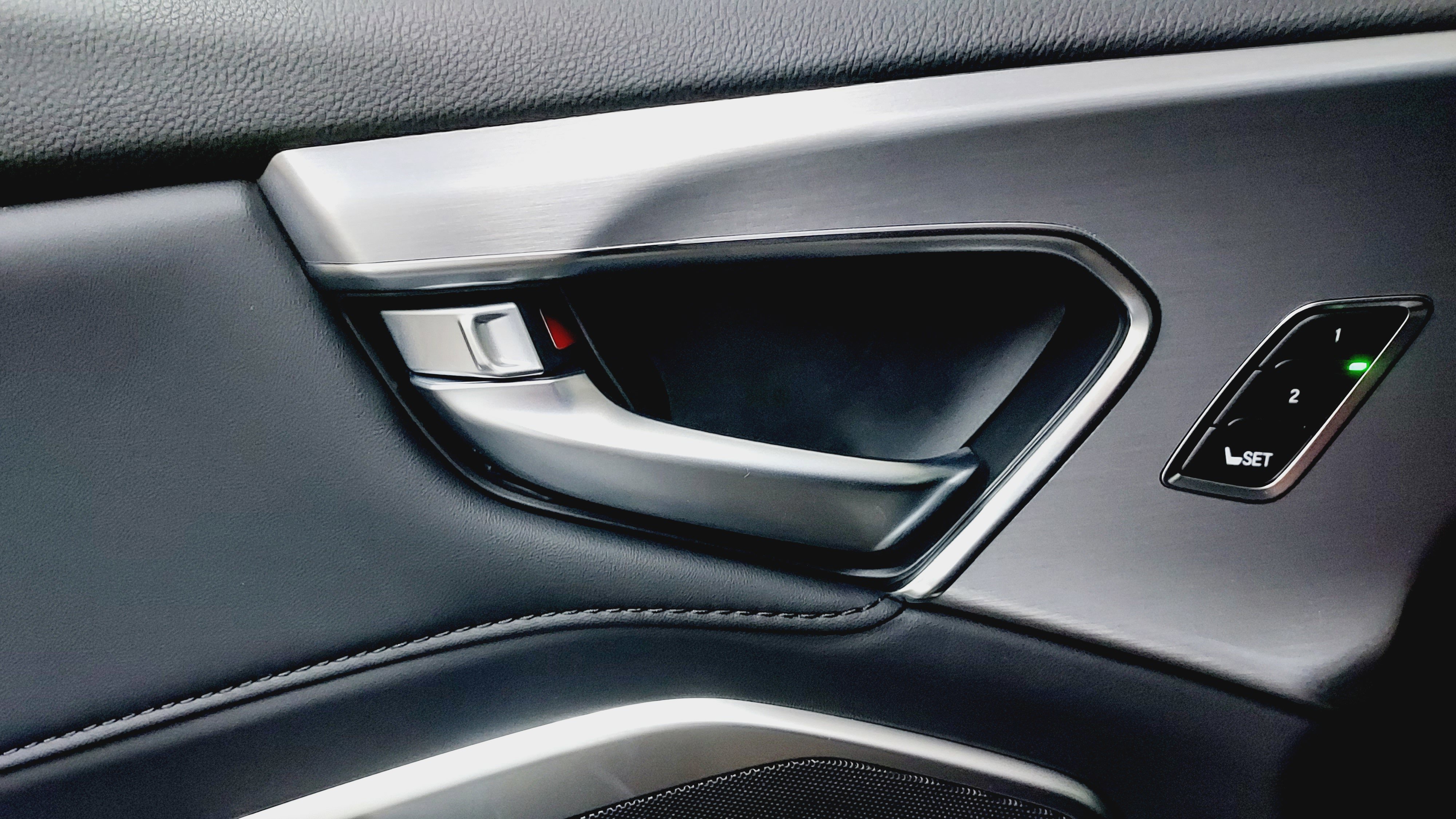 New 2026 Acura RDX SH-AWD image 13