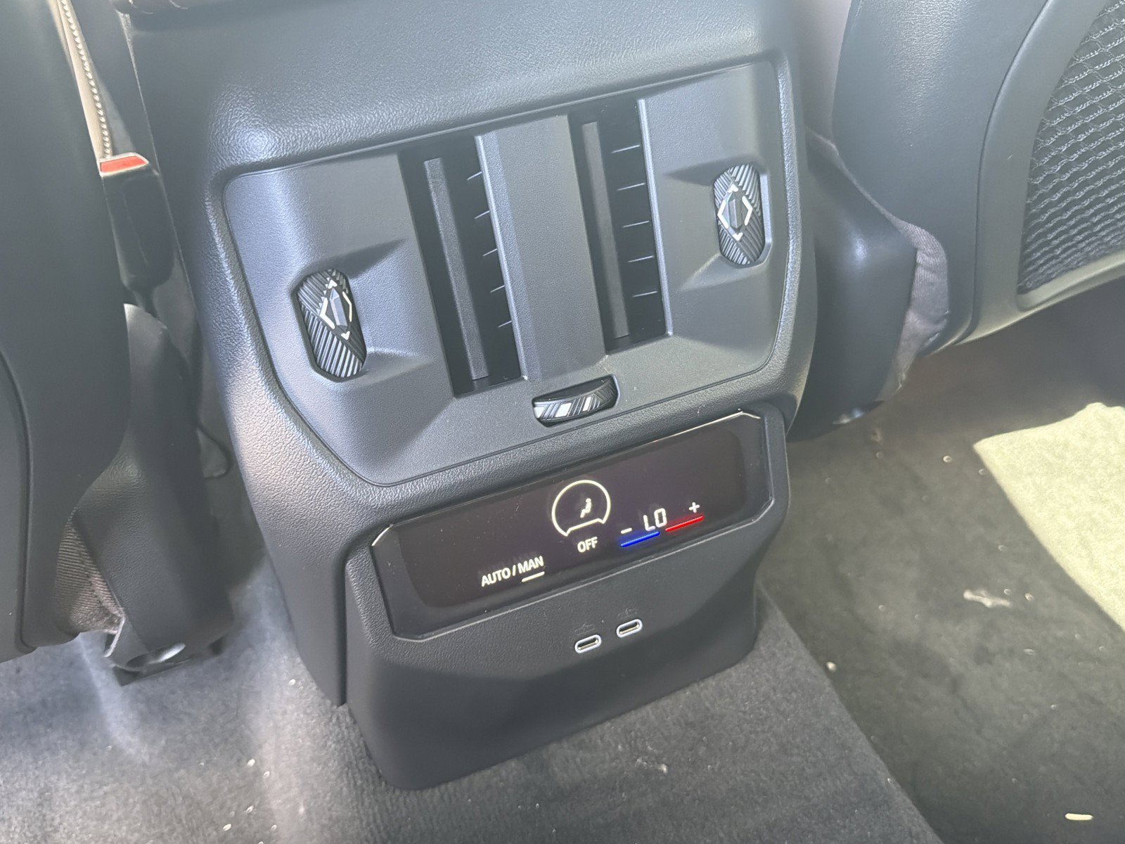 New 2026 BMW X3 xDrive30i w/ Premium Package AWD/4WD image 18