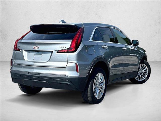 Certified 2024 Cadillac XT4 Luxury w/ Cold Weather Package FWD image 2
