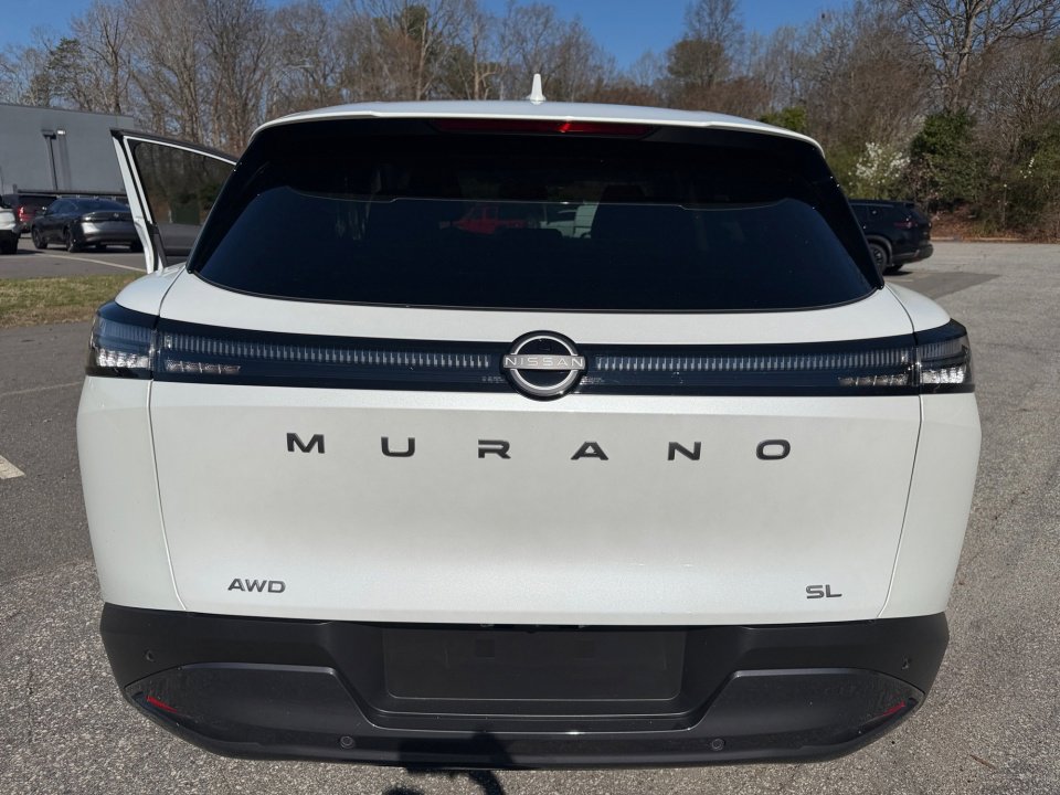 Used 2025 Nissan Murano SL image 18