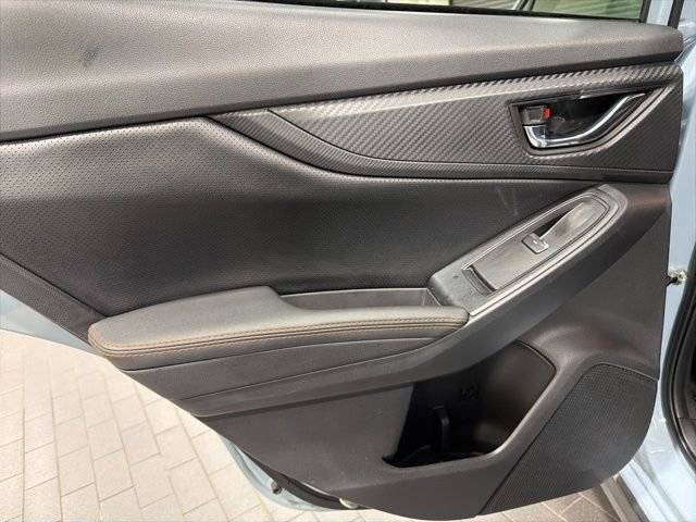 Used 2020 Subaru Crosstrek 2.0i Limited w/ Moonroof Package w/Navigation AWD/4WD image 32