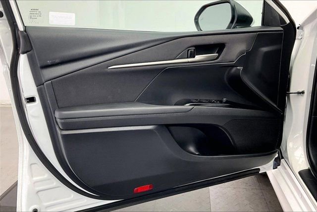 Used 2025 Toyota Camry LE image 26