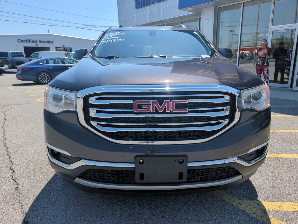 Used 2018 GMC Acadia SLT w/ LPO, Floor Liner Package FWD image 4