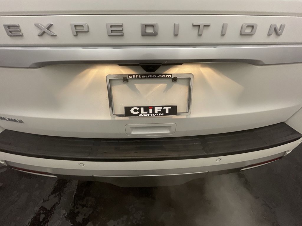 Used 2023 Ford Expedition Platinum image 26