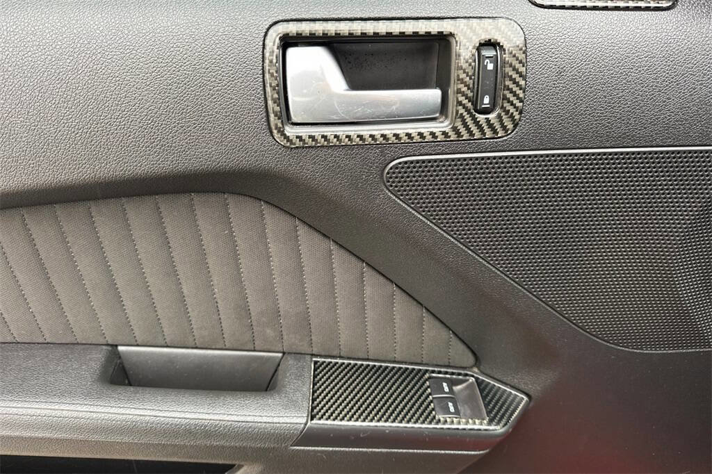 Used 2013 Ford Mustang Boss 302 w/ Boss 302 Accessory Pkg image 11