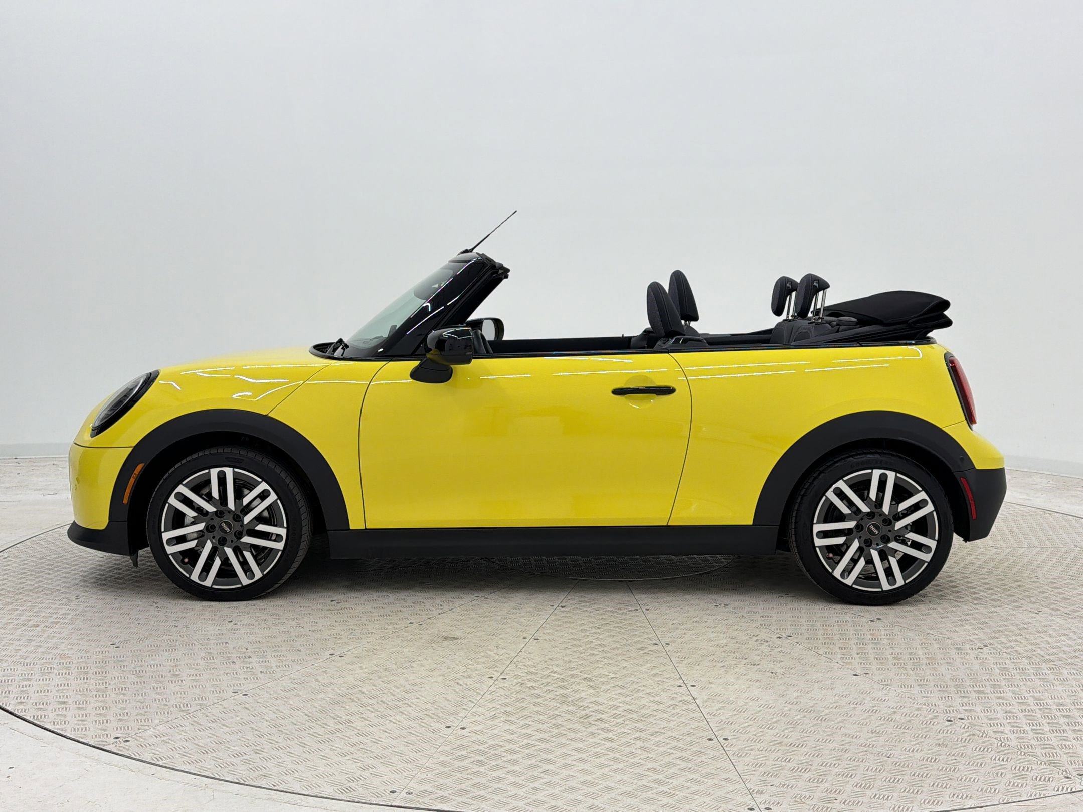 Certified 2025 MINI Cooper S image 2