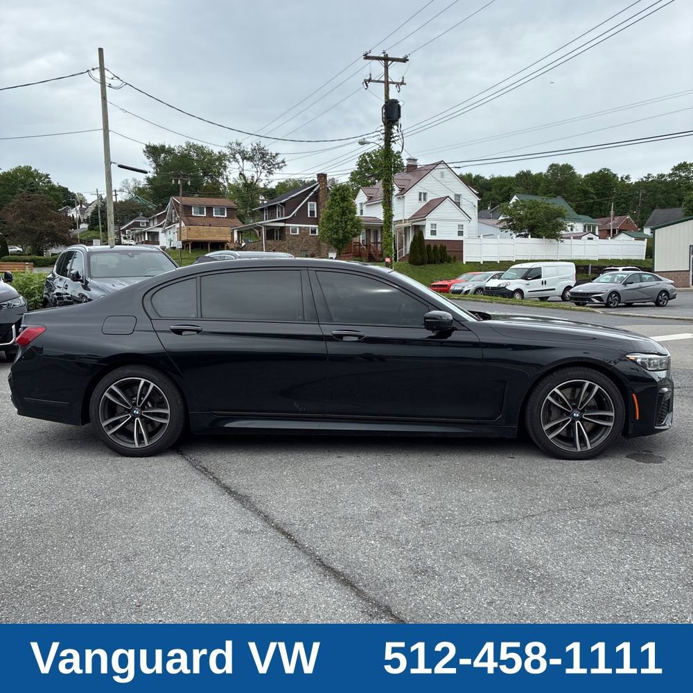 Used 2022 BMW 750i xDrive w/ Executive Package AWD/4WD image 6