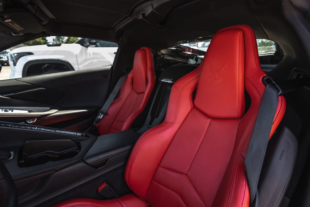 Used 2023 Chevrolet Corvette Stingray Coupe w/ 1LT RWD image 23