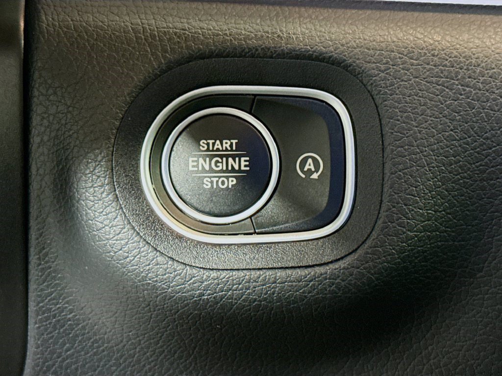 Used 2025 Mercedes-Benz GLS 450 4MATIC image 20