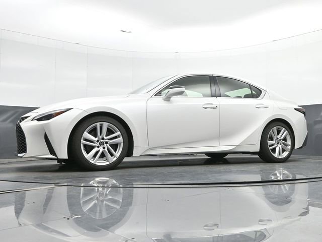 Used 2023 Lexus IS 300 w/ Comfort Package RWD image 38