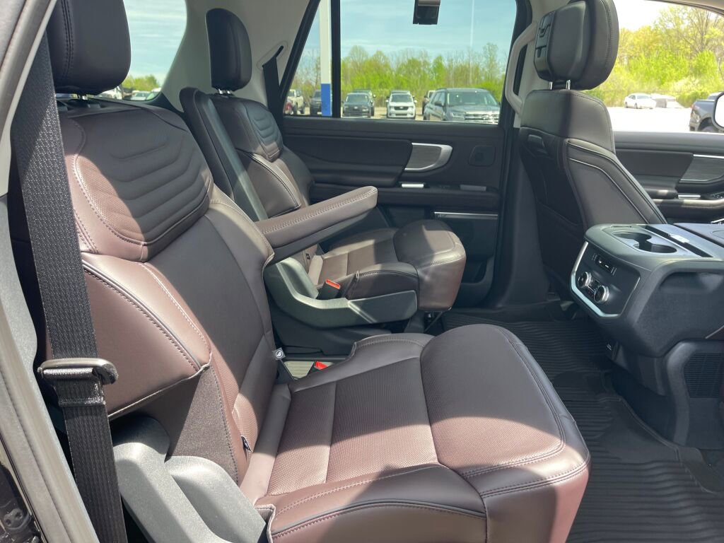 New 2026 Ford Expedition Max Platinum AWD/4WD image 23