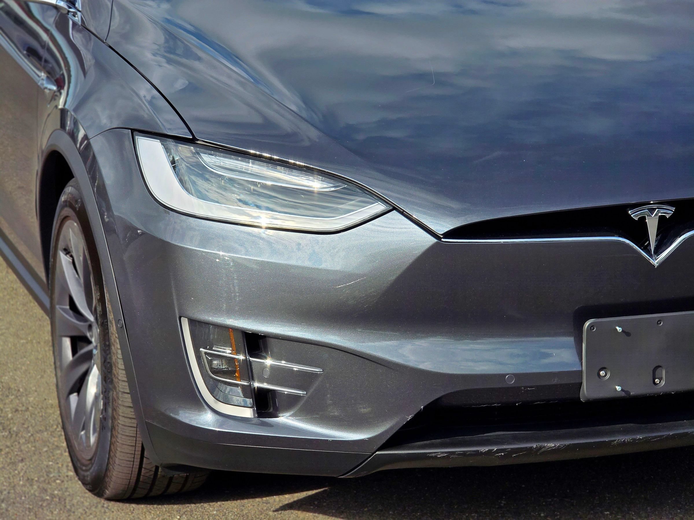 Used 2019 Tesla Model X 100D AWD/4WD image 3