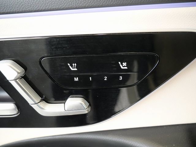 Used 2025 Mercedes-Benz E 350 4MATIC Sedan image 32