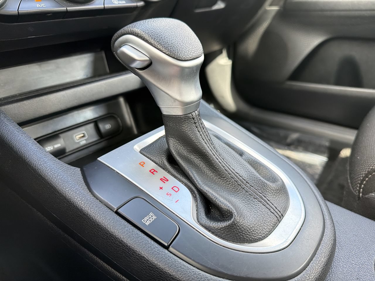 Used 2024 Kia Forte LXS FWD image 22