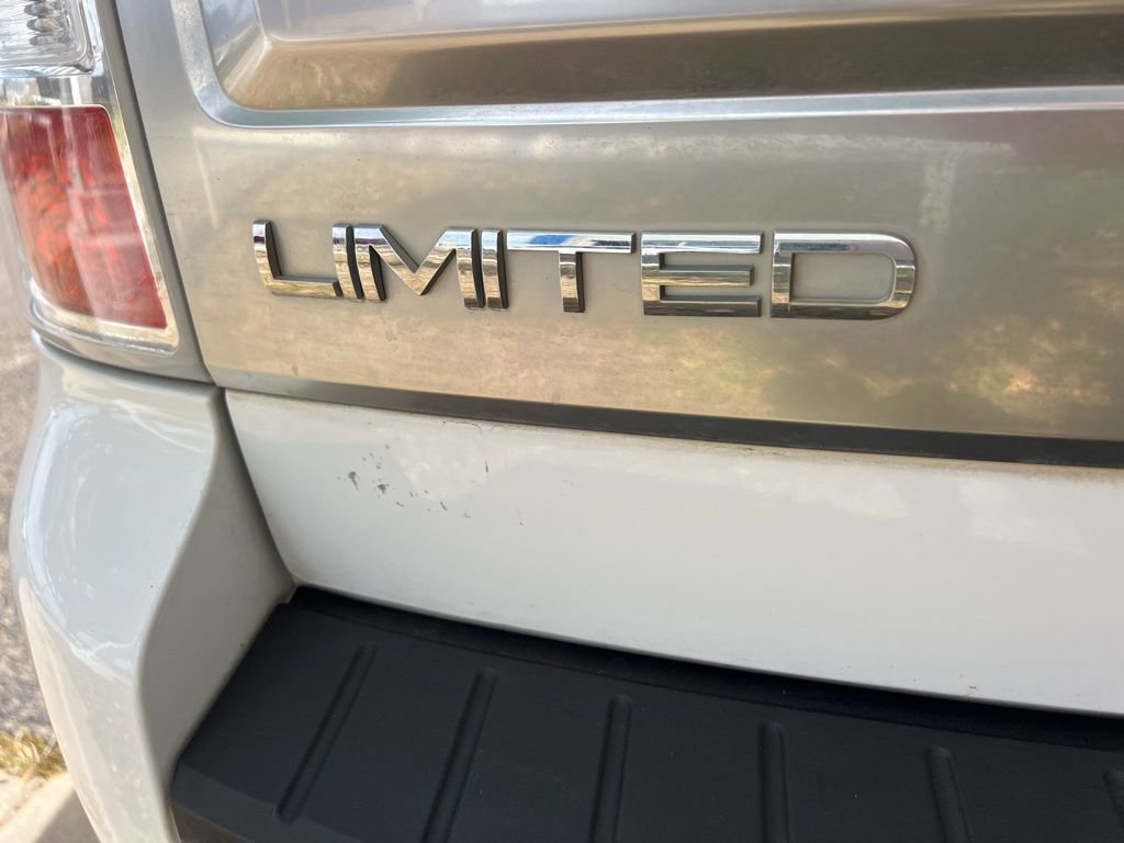 Used 2018 Ford Flex Limited image 15