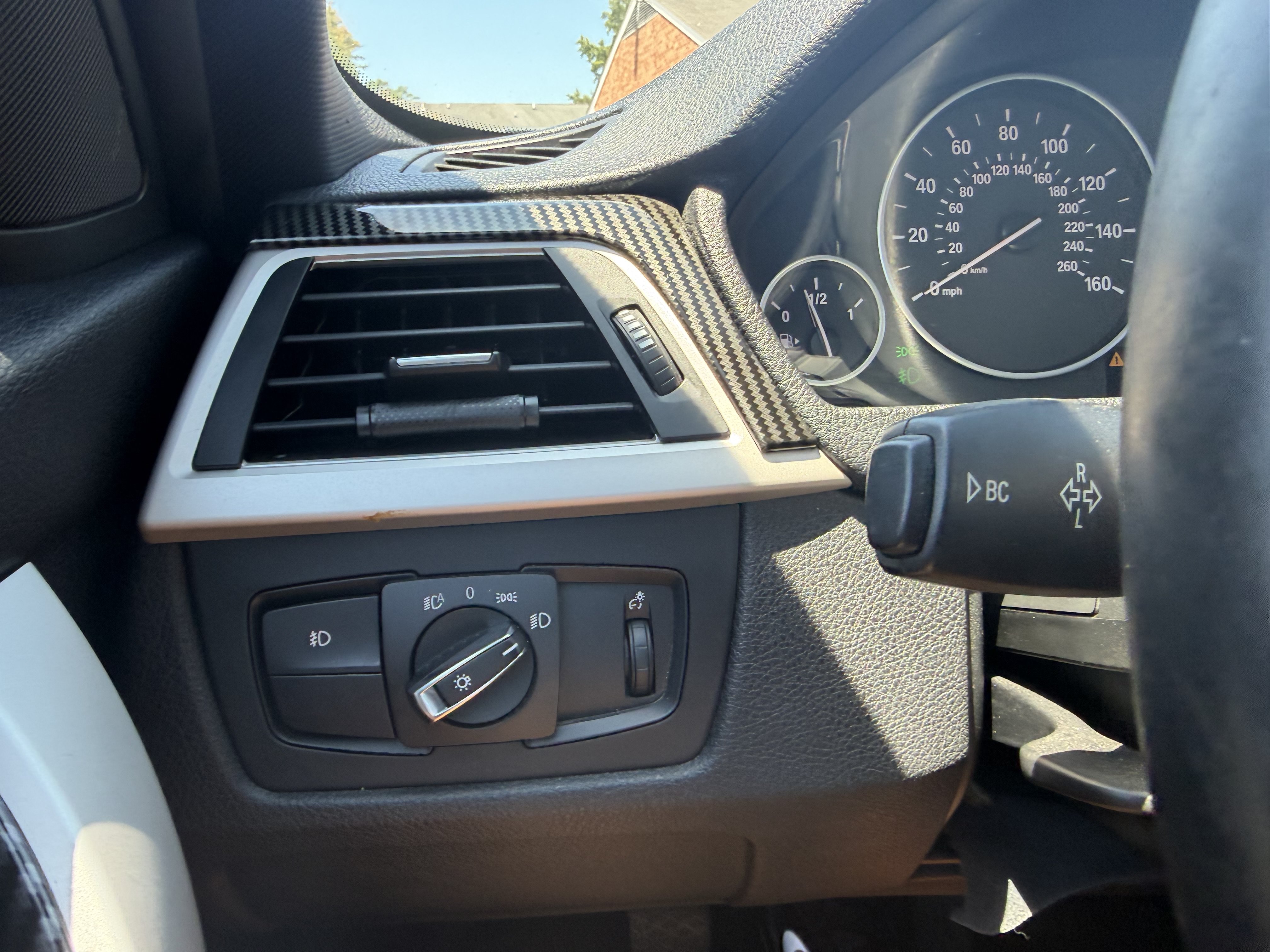 Used 2014 BMW 320i Sedan RWD image 22