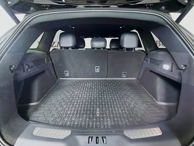 Certified 2025 Lincoln Nautilus Premier w/ Jet Appearance Package AWD/4WD image 31
